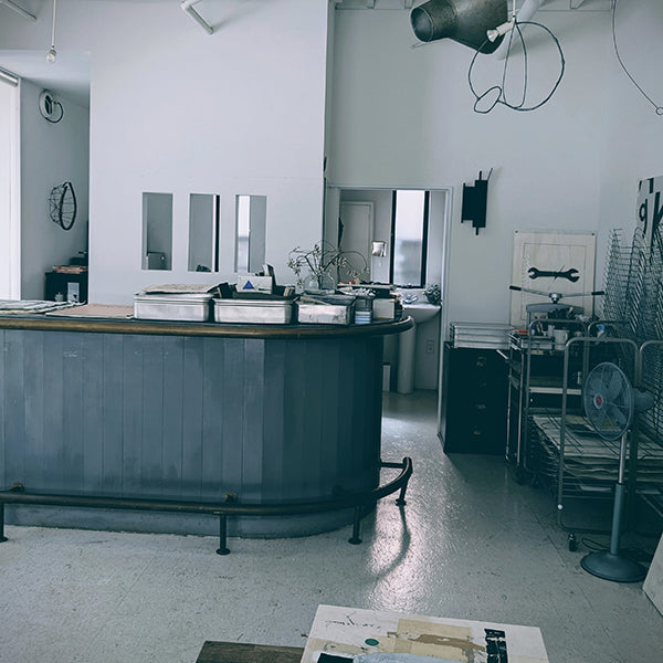 井上陽子さんの新作コラージュ＆ドローイング作品をご紹介します。